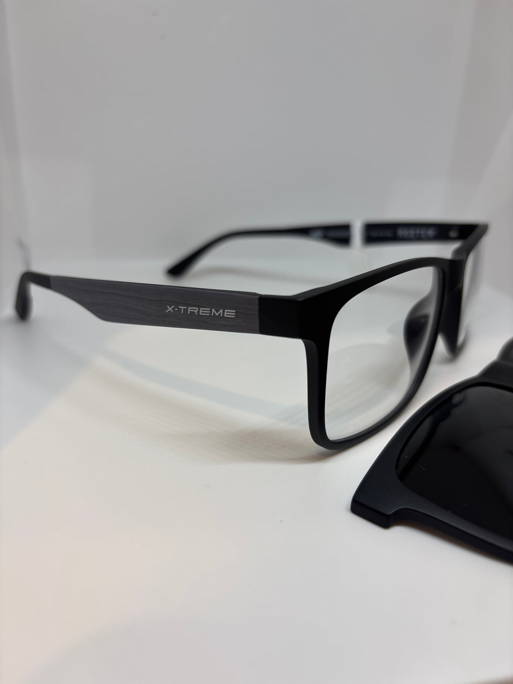 Armação Masculina Xtreme Acetato clipon MA0002B C21