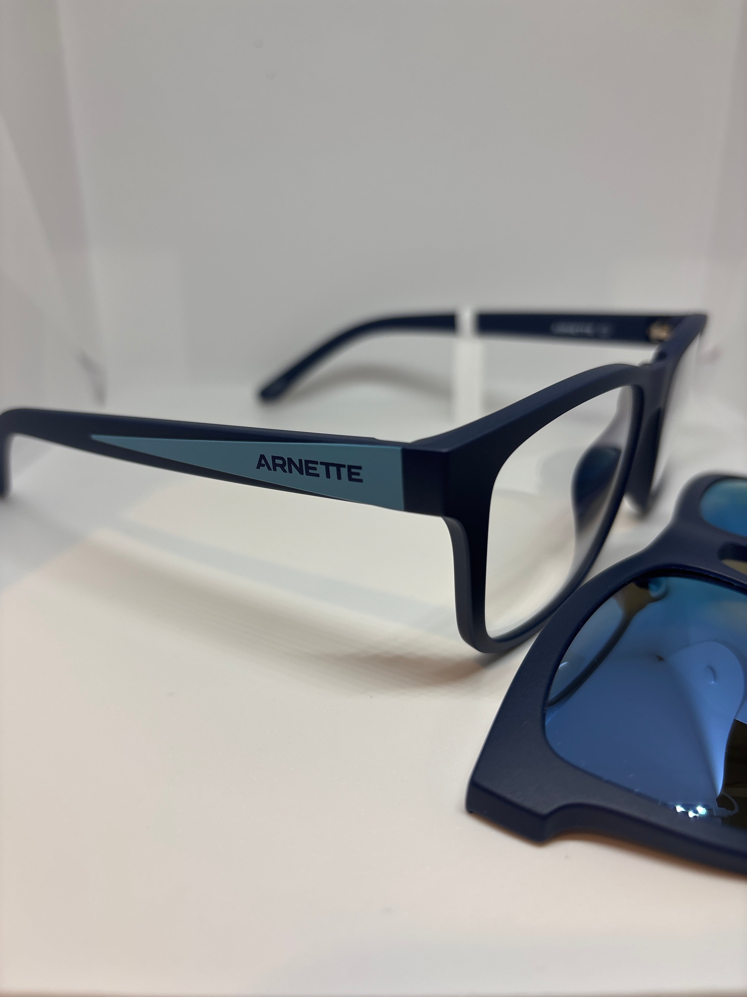 Armação Masculina Arnette Acetato clipon AN4347U 2782/1W
