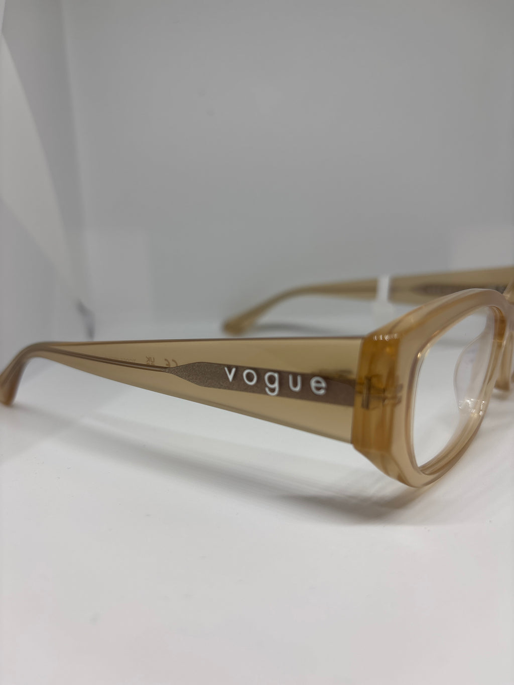 Armação Feminina Vogue Acetato VO5640U VO3234