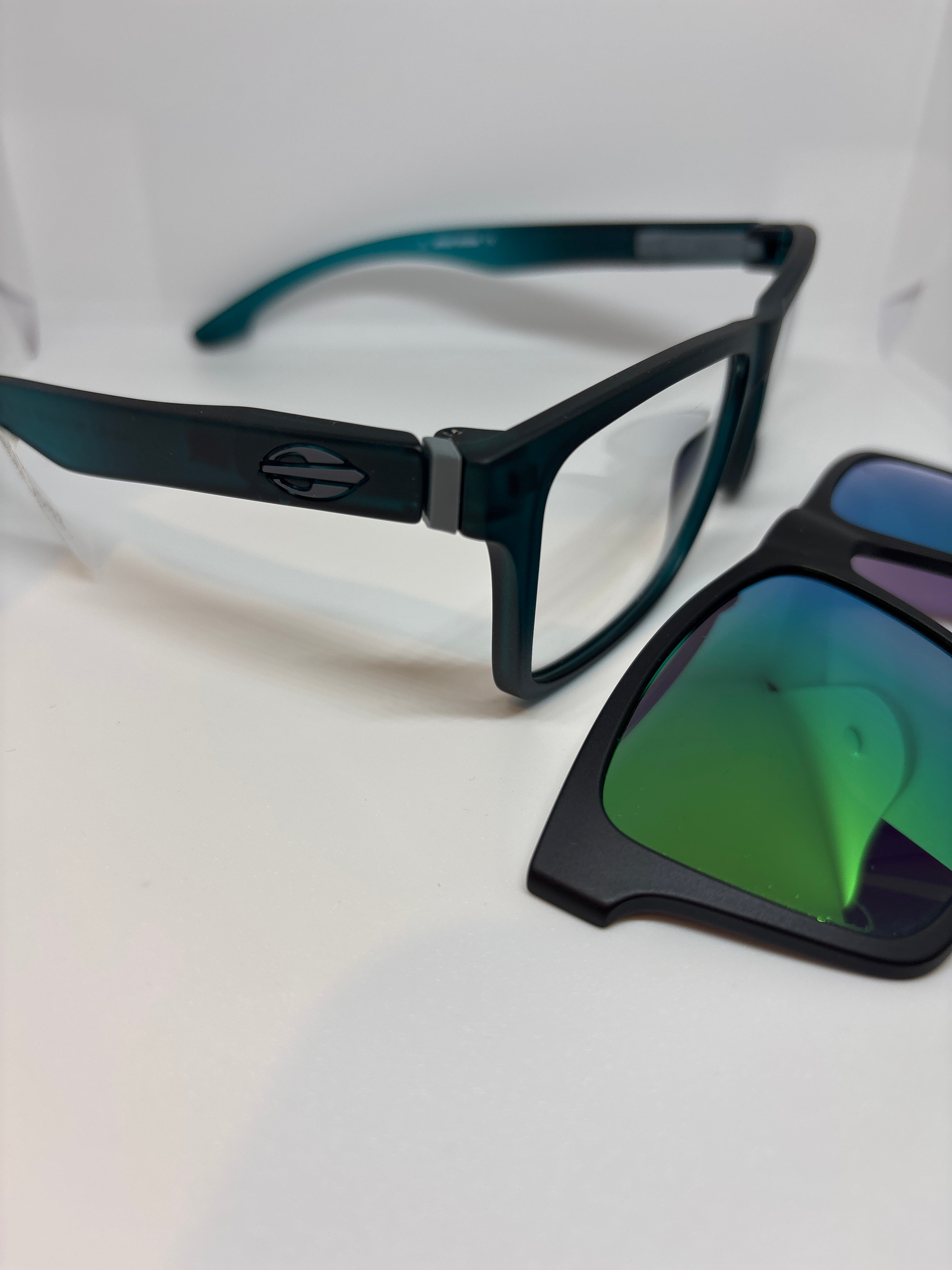 Armação Masculina Mormaii Acetato clipon M6153 KO04